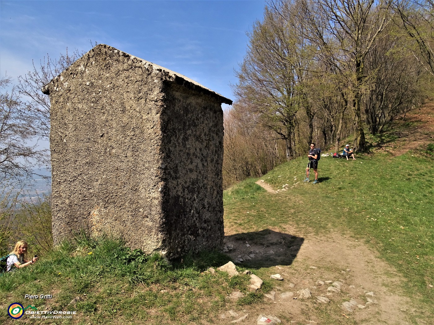 76 e siamo alla cappelletta della Madonna del Cacciatore.JPG